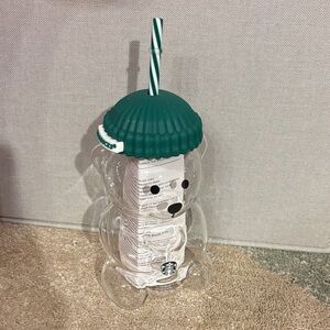 NIB Starbucks Bear Glass Cup w/straw ❤️
